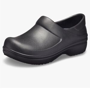 Crocs Neria Pro II slip resistant clogs SZ 8